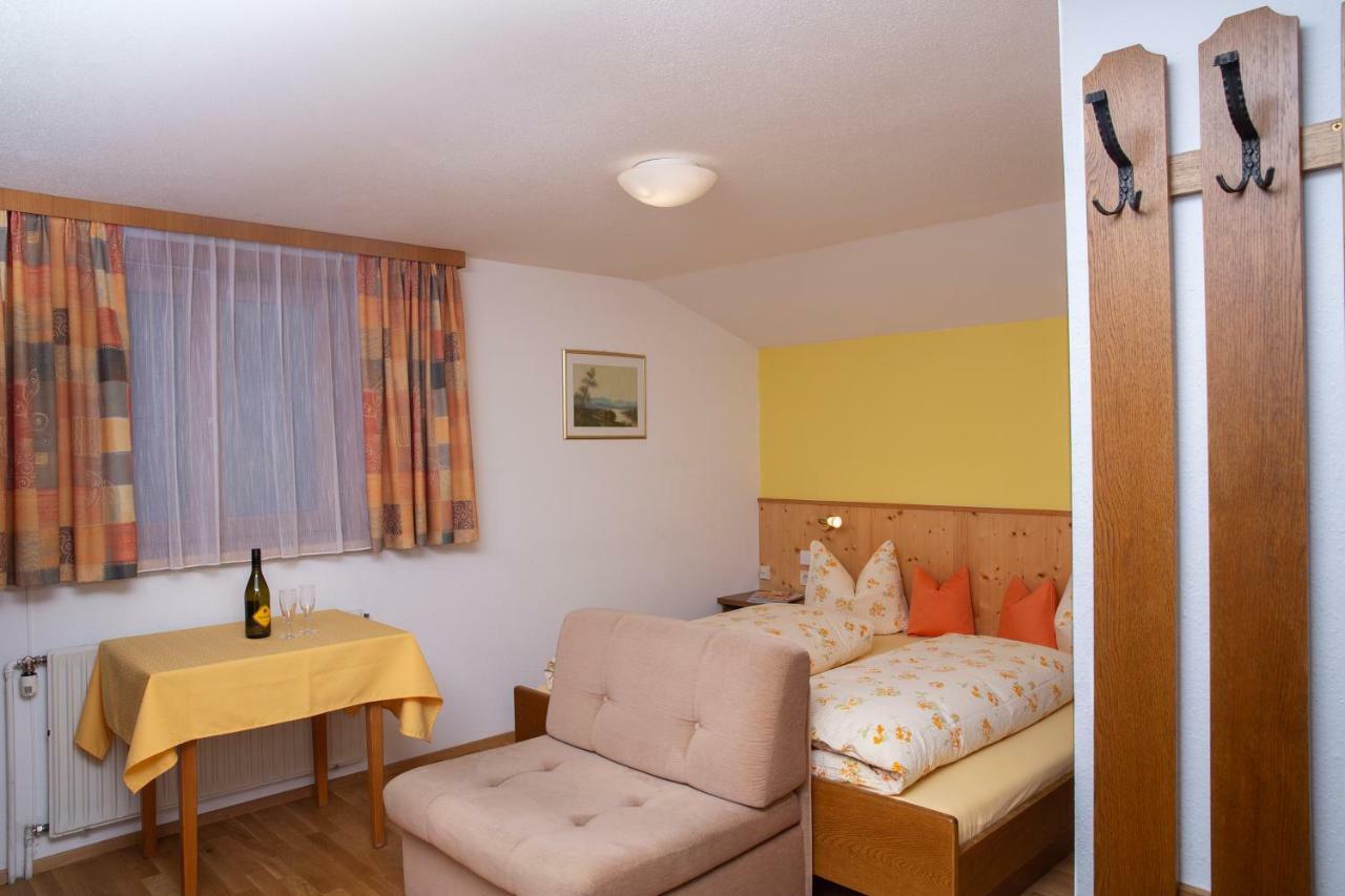 Haus Christian Appartement Klosterle am Arlberg Buitenkant foto