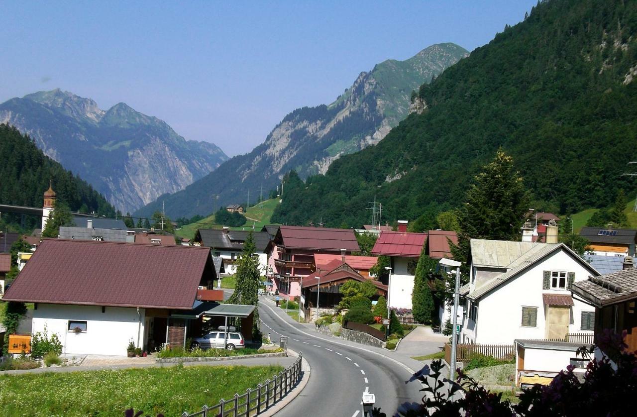 Haus Christian Appartement Klosterle am Arlberg Buitenkant foto